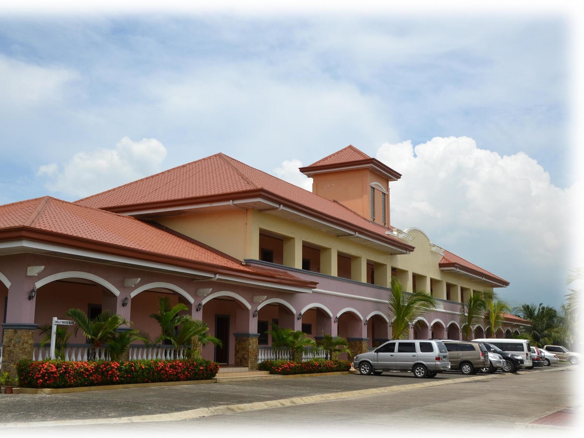 Subic Waterfront Resort And Hotel Екстериор снимка