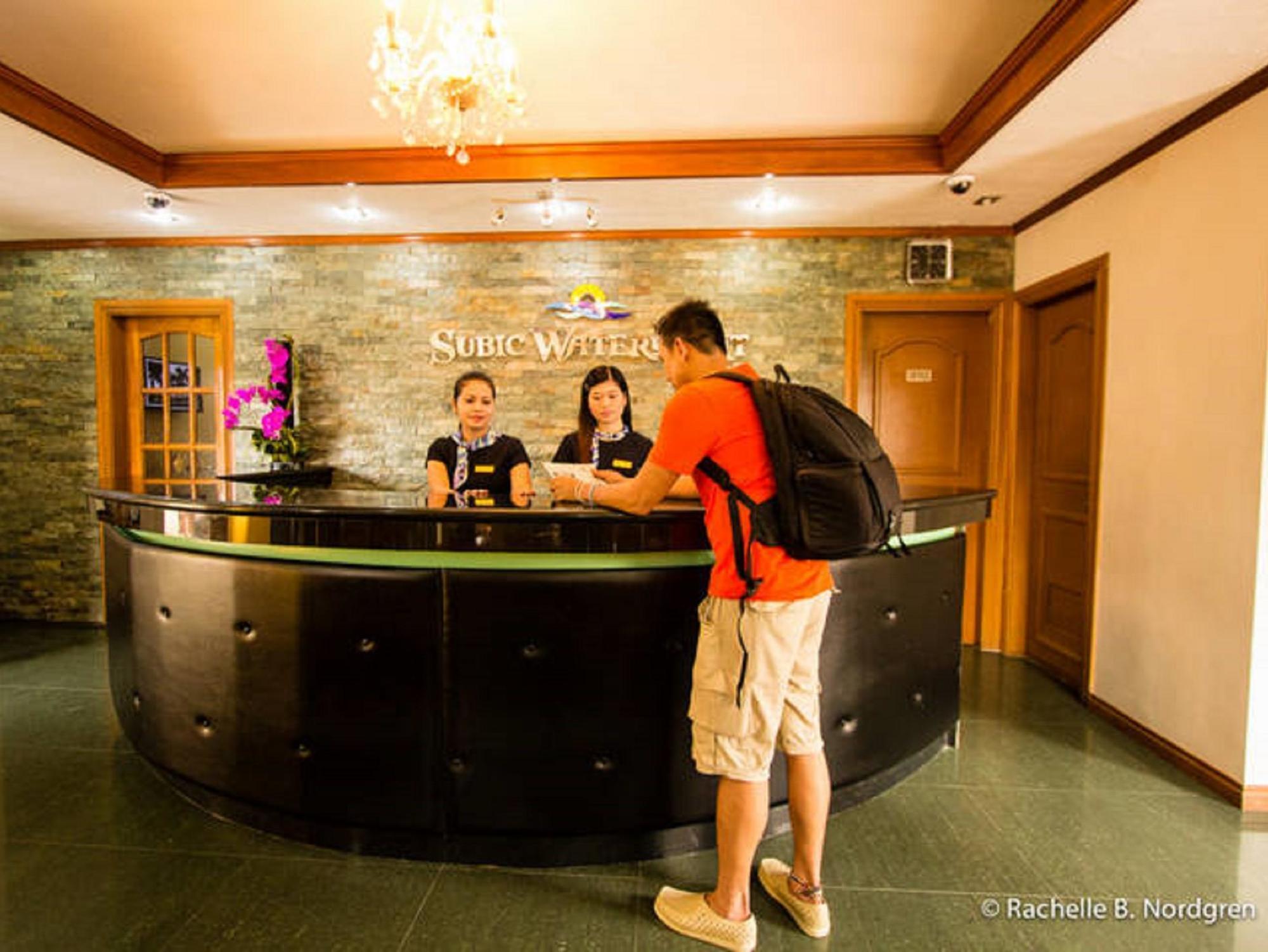 Subic Waterfront Resort And Hotel Екстериор снимка