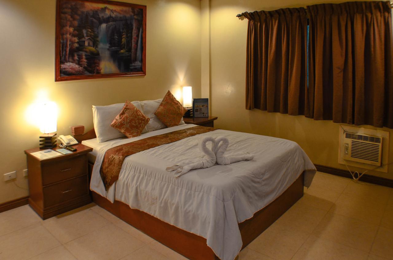 Subic Waterfront Resort And Hotel Екстериор снимка
