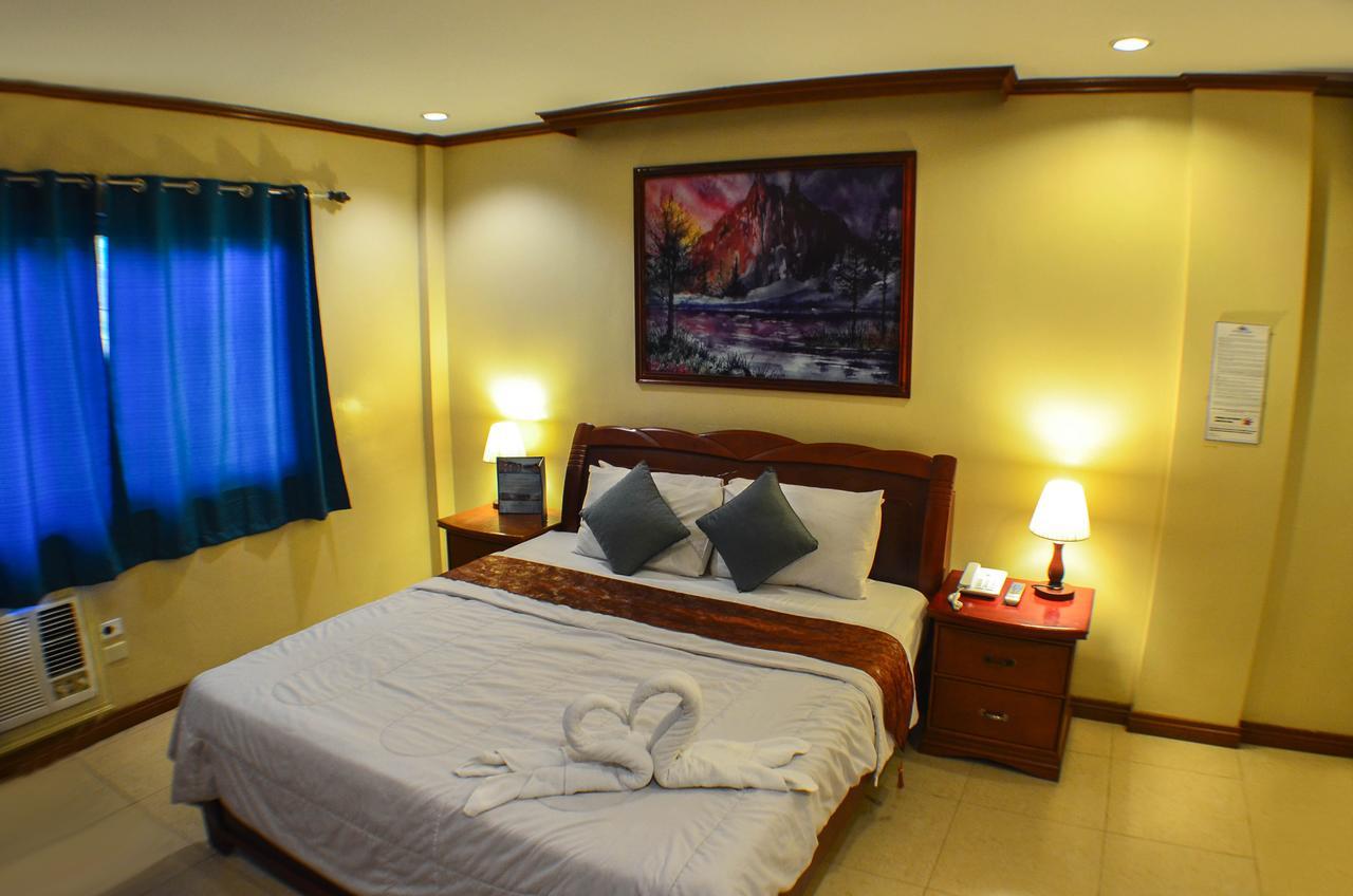 Subic Waterfront Resort And Hotel Екстериор снимка